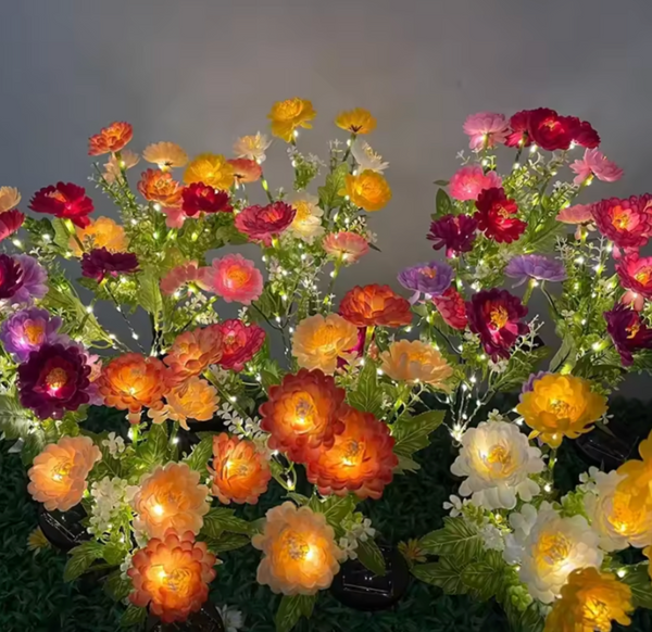 Solar Lotus Blossom | Metal Garden Art Light with Crackle-Glass Orb & Auto-Dusk Sensor