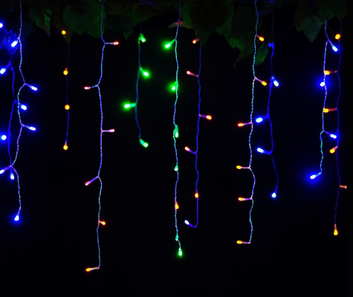 LED Icicle Lights | IP66 Waterproof, 8 Lighting Modes & Connectable Design